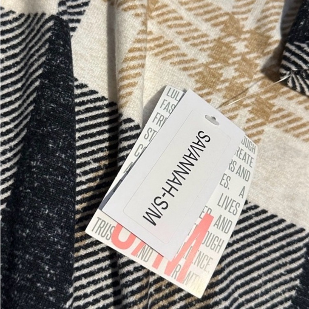 LuLaRoe Black, White & Tan Plaid kaftan wrap - Picture 4 of 5
